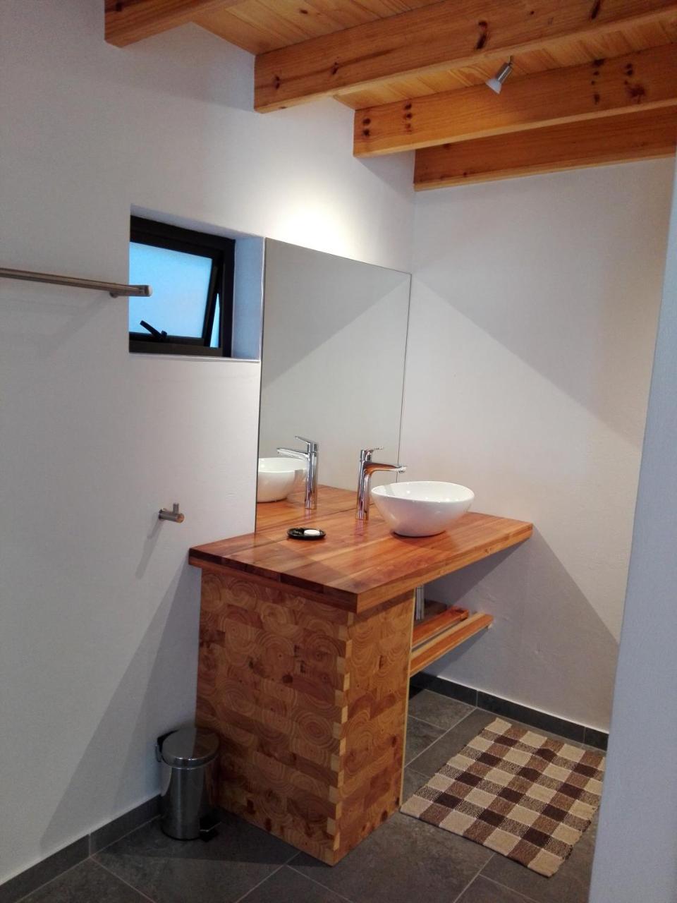 Badger'S Lodge Книсна Екстериор снимка